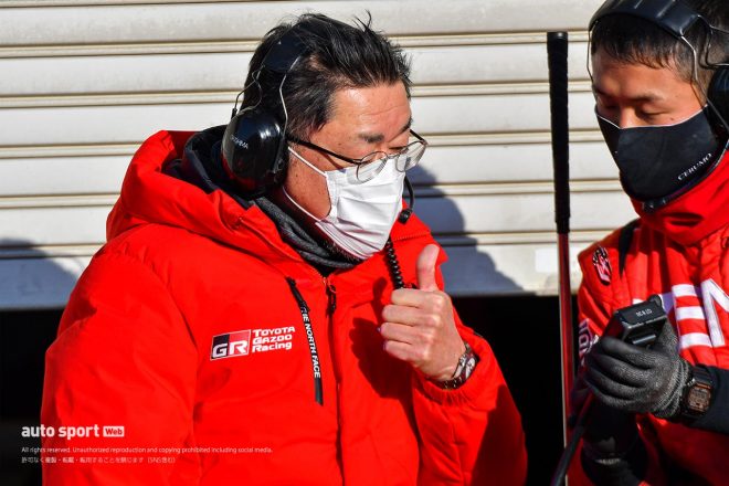 すでにオフのテストからZENT CERUMO GR Supraに携わっている田中耕太郎チーフエンジニア