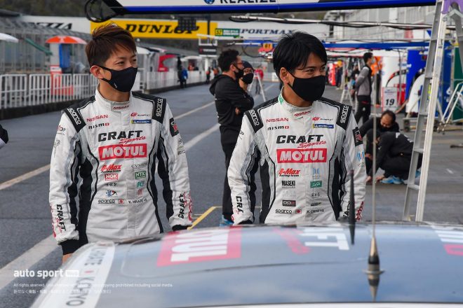 CRAFTSPORTS MOTUL GT-Rの平手晃平と千代勝正