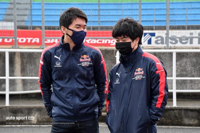 笹原右京と大湯都史樹