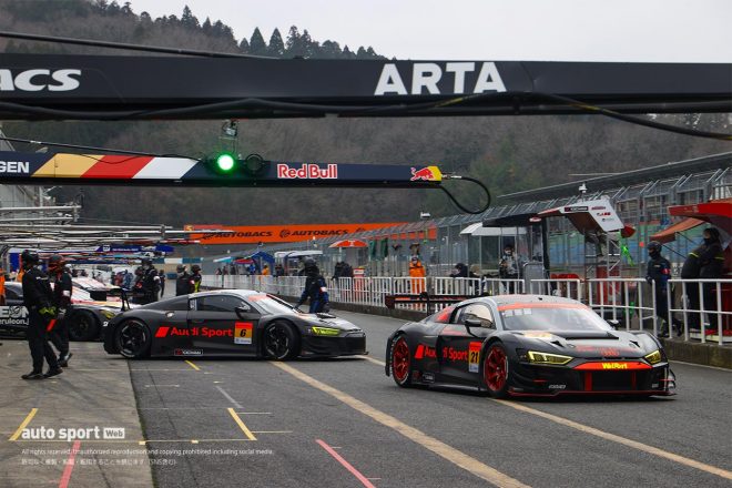 Hitotsuyama Audi R8 LMSとTeam LeMans Audi R8 LMS