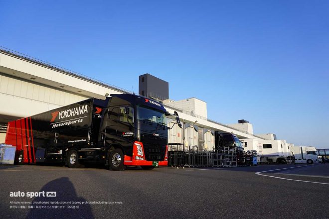 スーパーフォーミュラ 鈴鹿公式合同テストのパドック