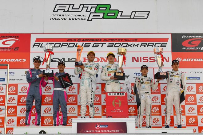 2019年スーパーGT第6戦オートポリス　苦しいシーズンを送っていたが、2位表彰台を獲得したMcLaren 720Sの荒聖治とアレックス・パロウ