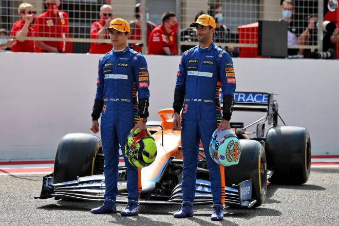 2021年F1プレシーズンテスト　ダニエル・リカルド、ランド・ノリス（マクラーレン）