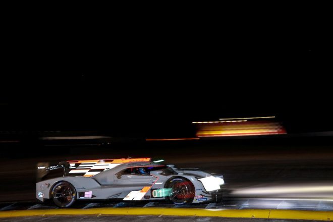 キャデラック・チップ・ガナッシ・レーシングの01号車キャデラックDPi-V.R