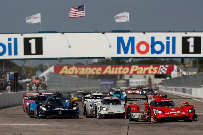 ポールポジションからスタートしたウェレン・エンジニアリング・レーシングの31号車キャデラックDPi-V.R