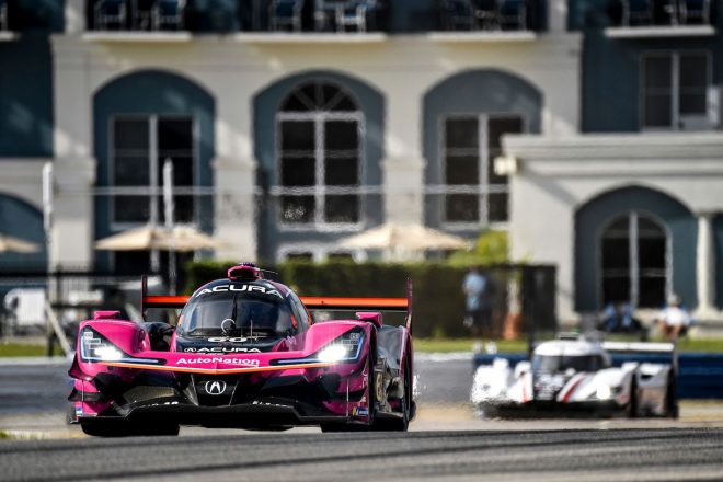 マイヤー・シャンク・レーシング・w／カーブ・アガジャニアンの60号車アキュラARX-05