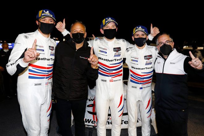GTLMクラスを制したウェザーテック・レーシング陣営