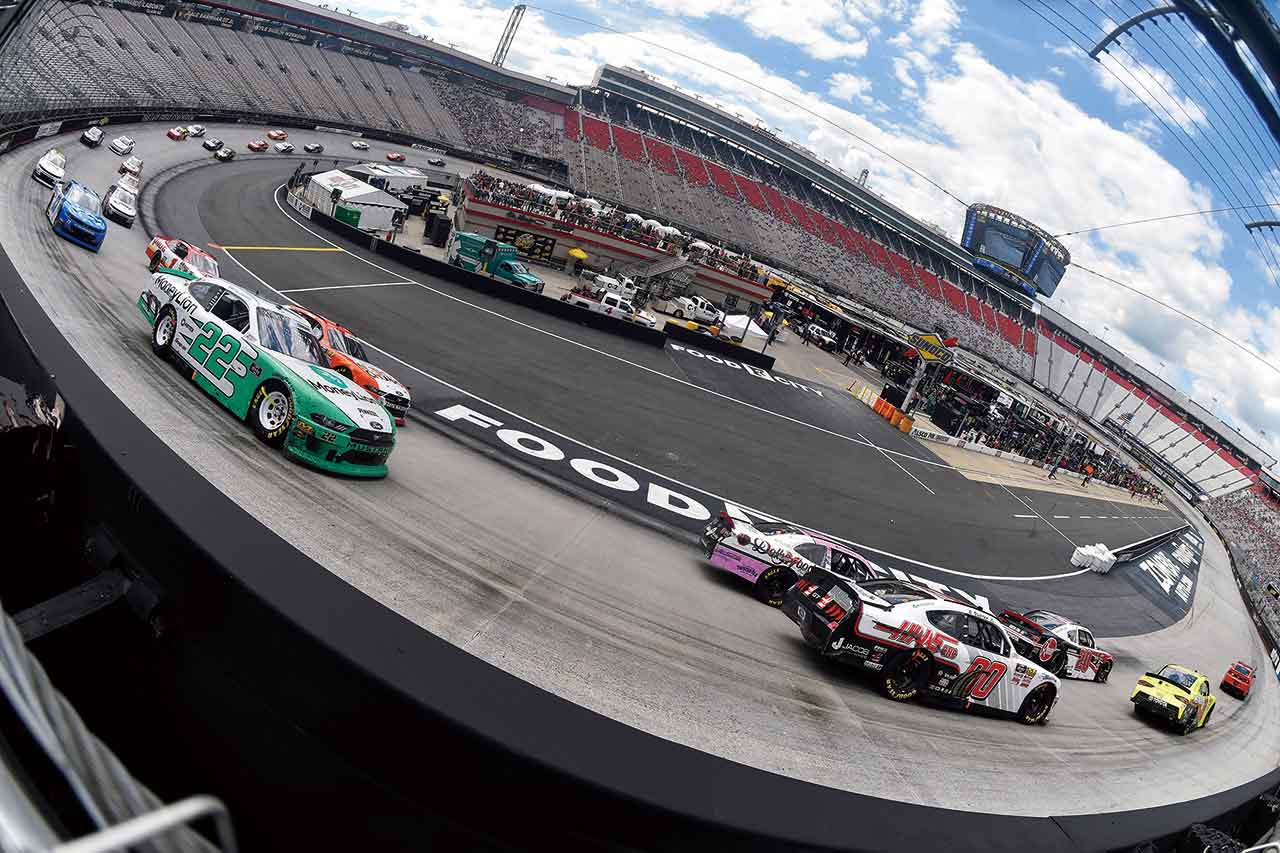 通常のブリストル・モーター・スピードウェイの様子