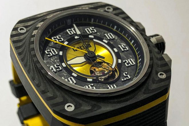 LEON RACING×Gorillaのコラボウォッチ