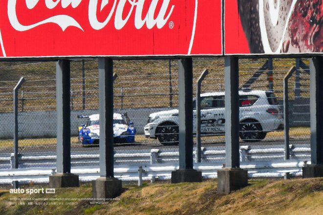 コカ・コーラコーナーでコースオフを喫したKeePer TOM’S GR Supra