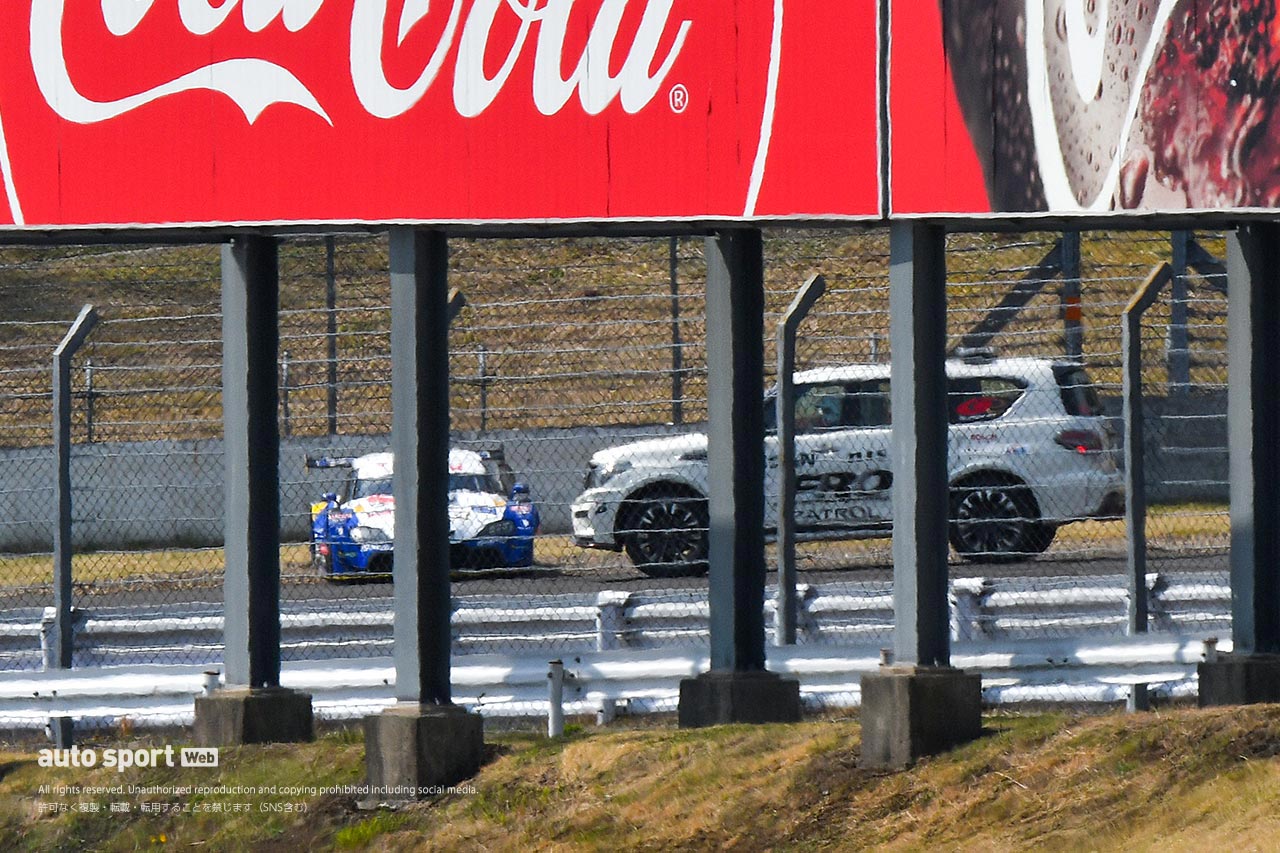 コカ・コーラコーナーでコースオフを喫したKeePer TOM’S GR Supra