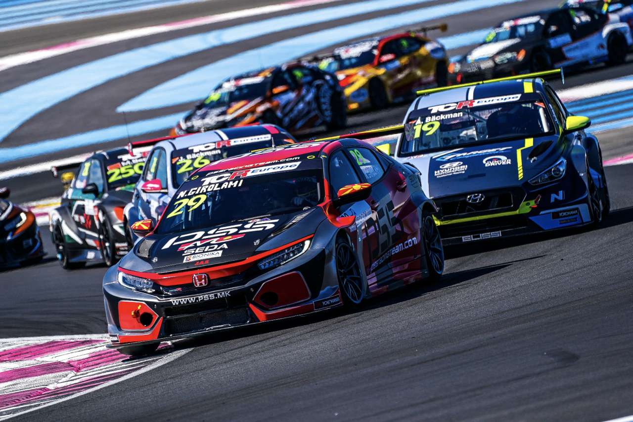 2020年開幕戦ポールリカールにゲスト参戦したフランコの兄ネストールは、チームのアドバイザー的立場で関わるという