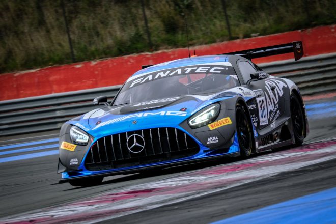 アッカASPチームの88号車メルセデスAMG GT3