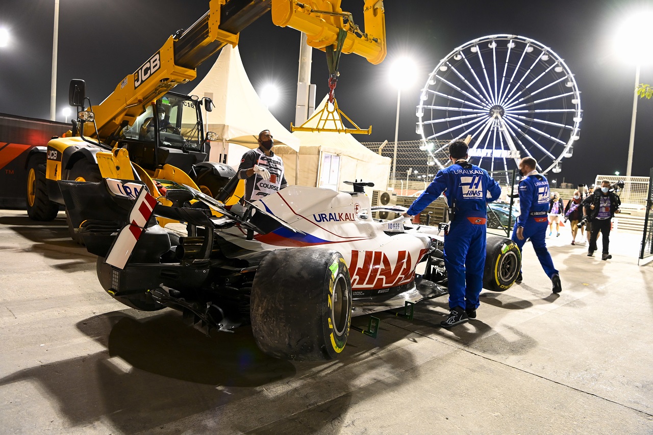 2021年F1第1戦バーレーンGP　ニキータ・マゼピン（ハース）がクラッシュ