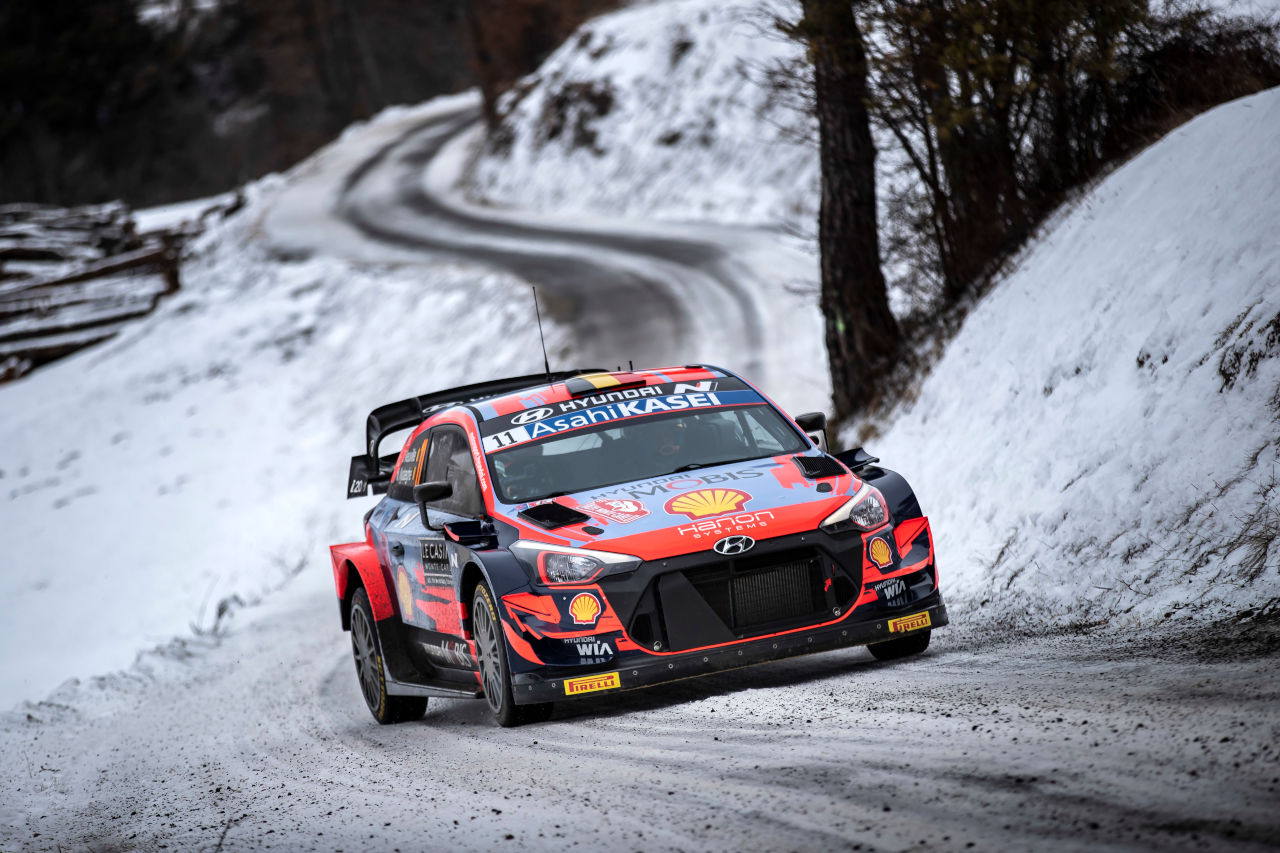 ティエリー・ヌービル駆るヒュンダイi20クーペWRC