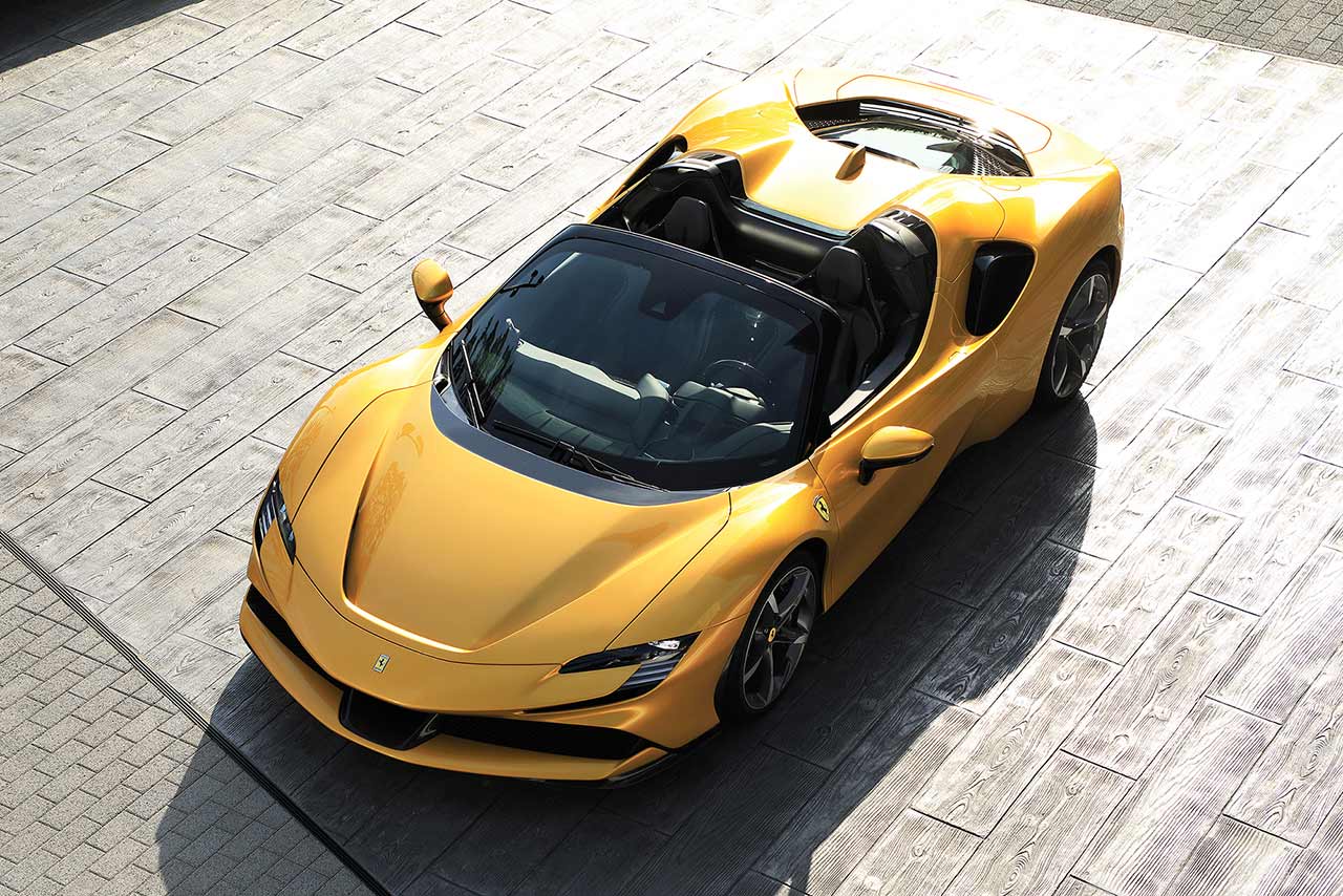 フェラーリSF90スパイダー