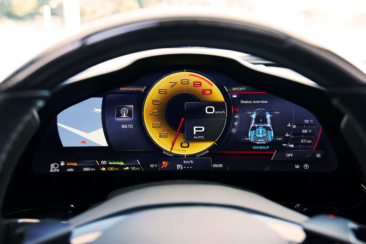 フェラーリSF90スパイダー