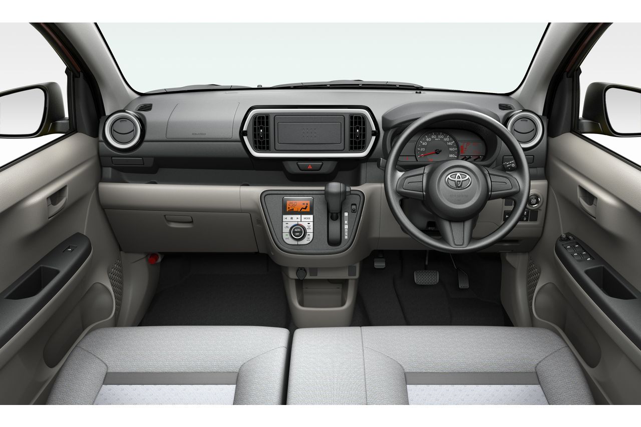 トヨタ・パッソ X“L package”（内装色 ： グレージュ）