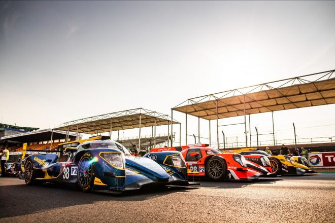 直線スピードを伸ばすため、ダンフォースが削らたル・マン用エアロキットが装着されたオレカ07