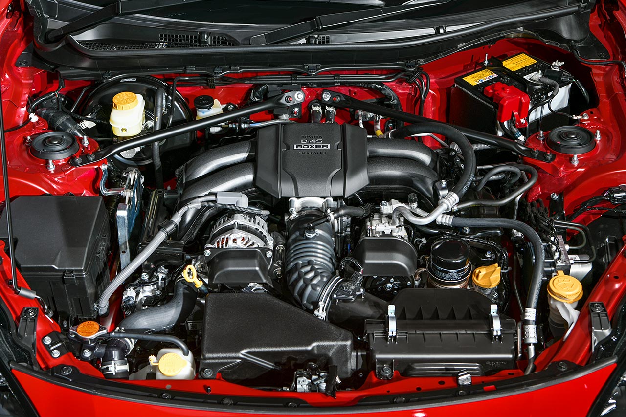 新型GR 86の2.4リッターエンジン