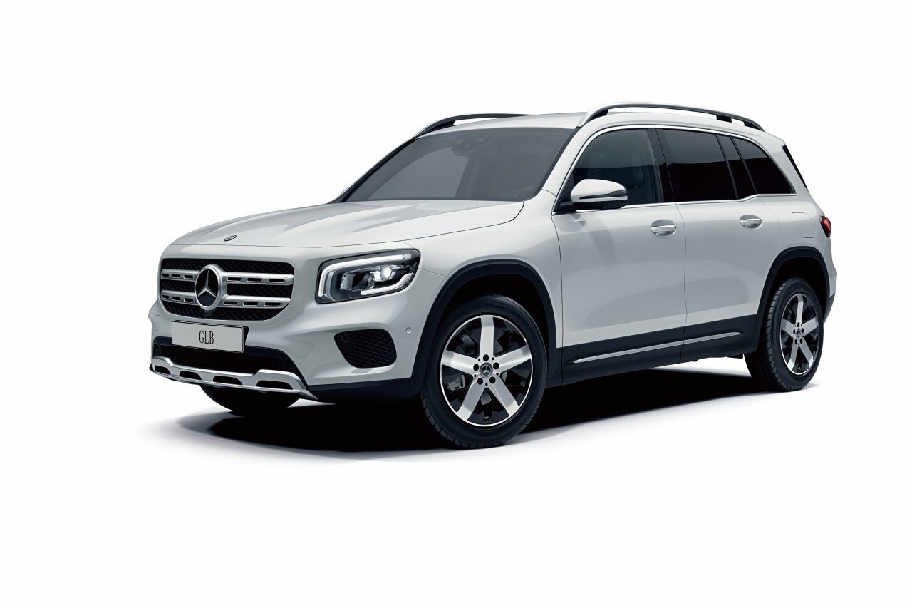メルセデス ベンツのコンパクトsuv Glb に 0d 4matic と 180 を追加設定 クルマ Autosport Web