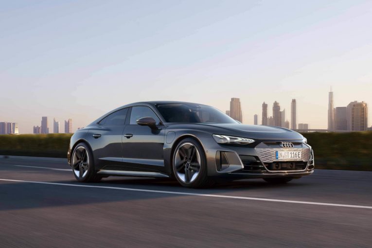 フルEVグランツーリスモ『アウディe-tron GT』が日本初公開。高 ...