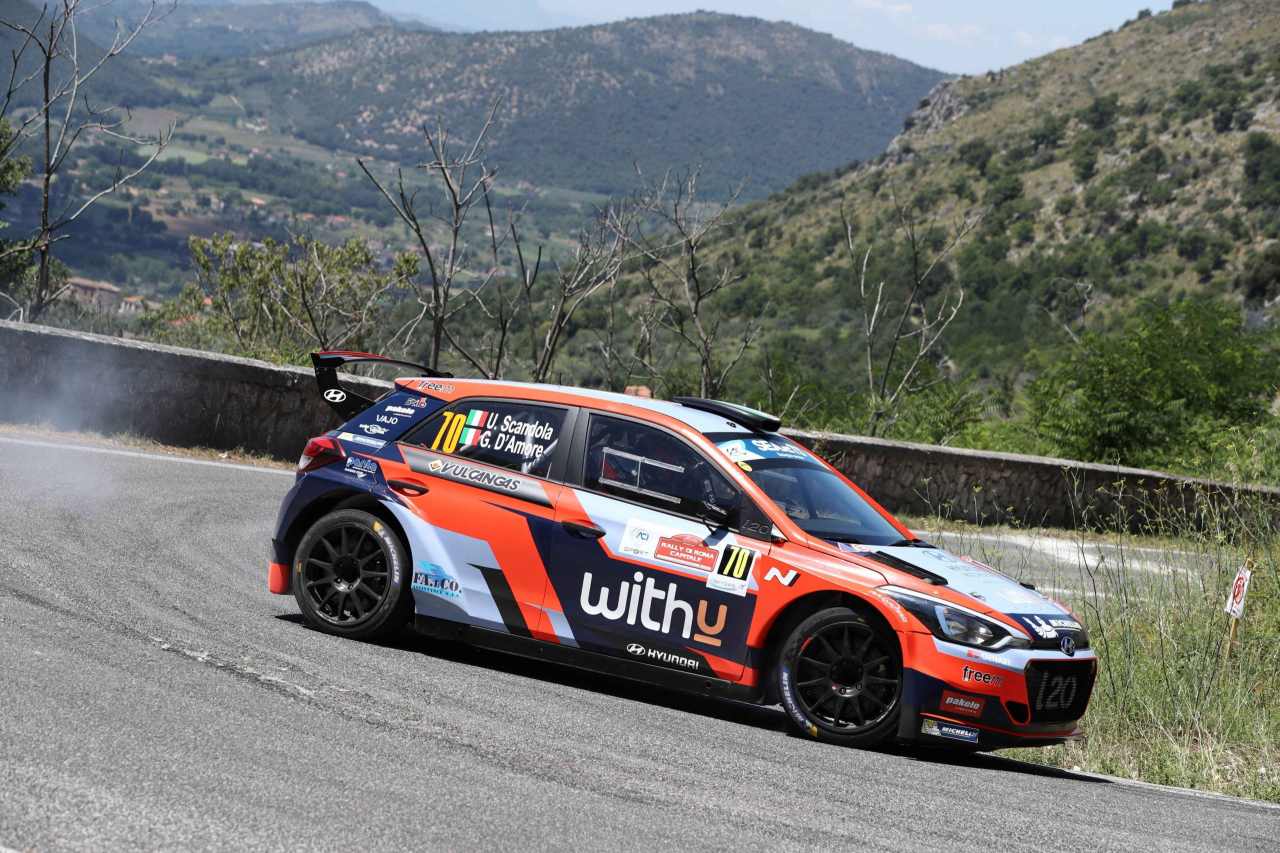 元イタリア王者のウンベルト・スカンドーラも、ヒュンダイi20 R5でのERCフル参戦をアナウンスしている