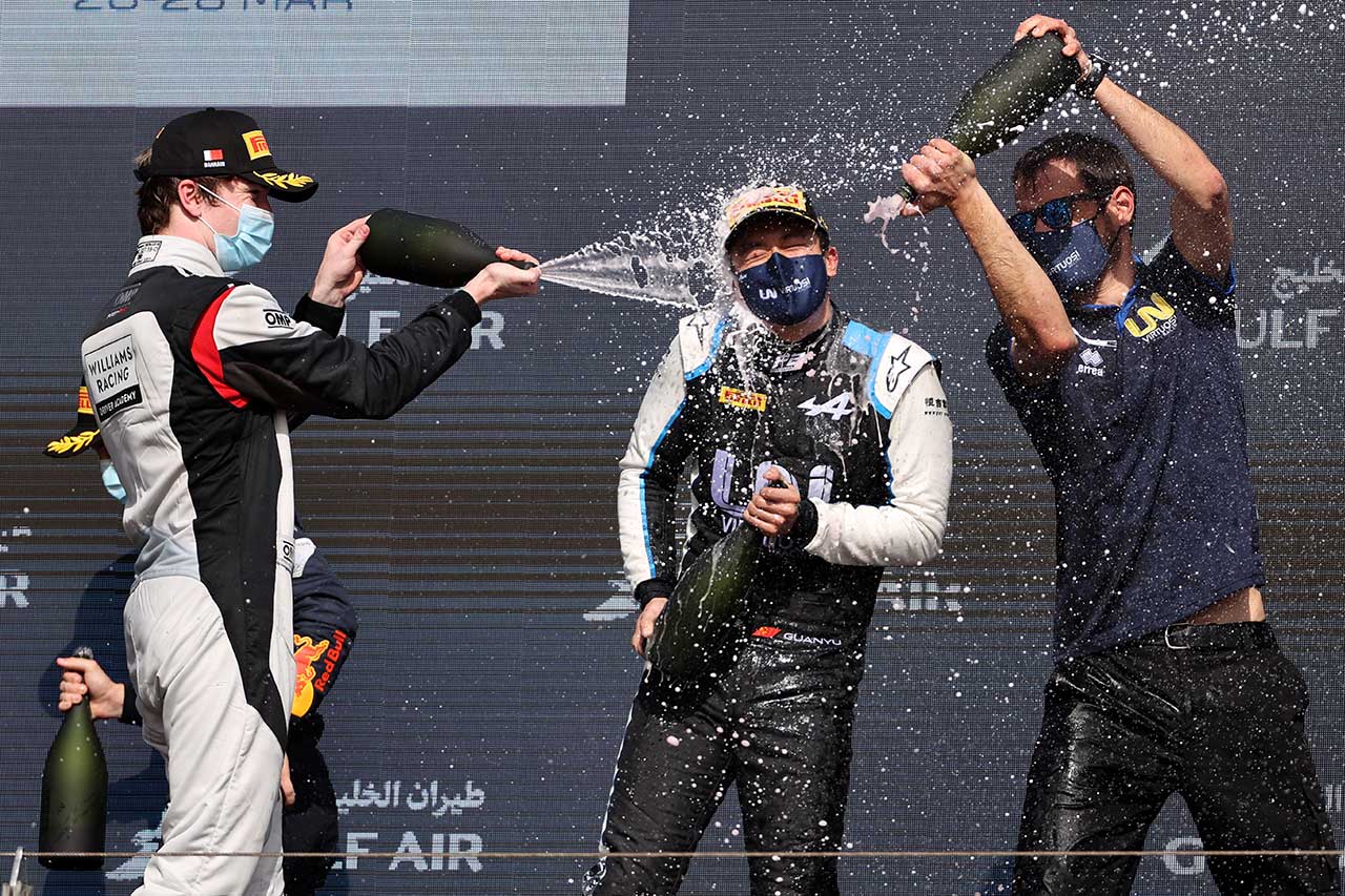 開幕戦のフィーチャーレースを制した周は3年目の今季もユニ・ヴィルトゥオーシから参戦。昨季は1勝を含む6度の表彰台を獲得しランキング6位につけた