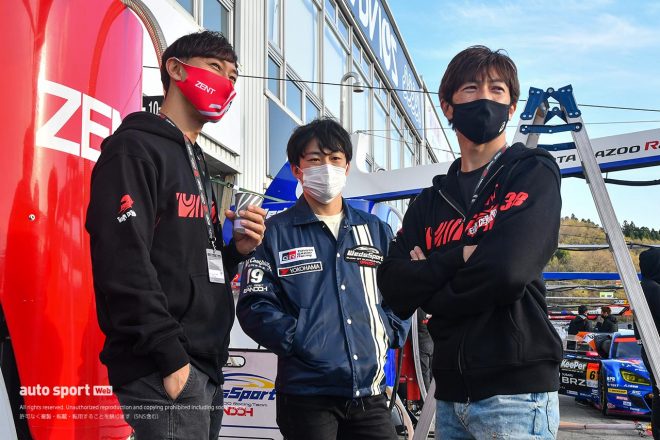 ZENT CERUMO GR Supraの立川祐路と石浦宏明、WedsSport ADVAN GR Supraの国本雄資