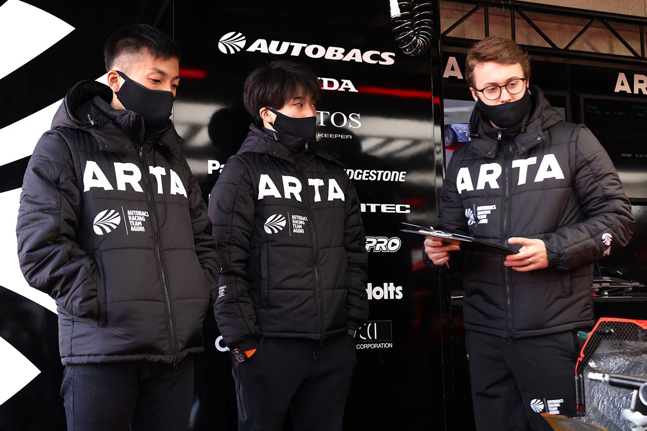 2021スーパーGT第1戦岡山　野尻智紀、福住仁嶺、ライアン・ディングルエンジニア