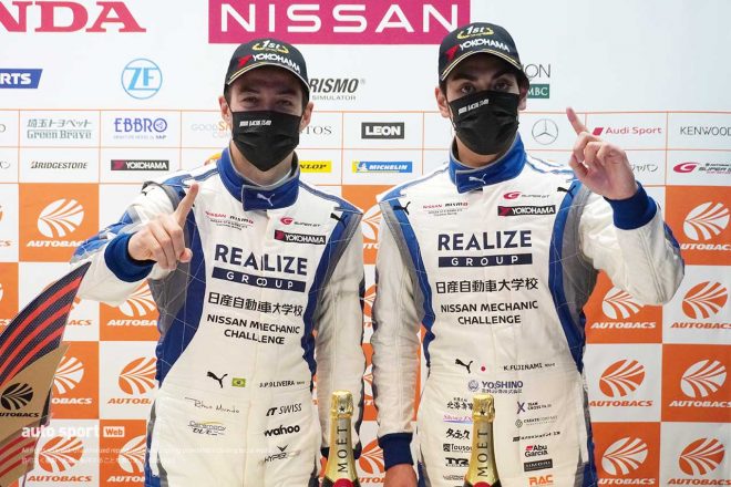 2021スーパーGT第1戦岡山　GT300クラスを制したリアライズ日産自動車大学校 GT-Rの藤波清斗とジョアオ・パオロ・デ・オリベイラ