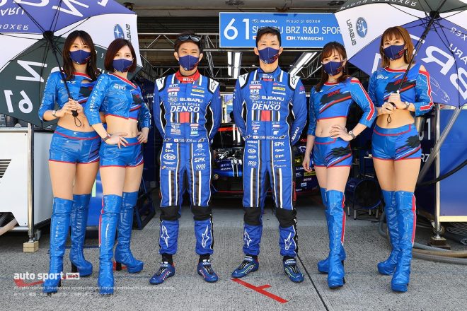 9Bピット 61　R&D SPORT 井口卓人／山内英輝 レーシングスーツ：アルパインスターズ