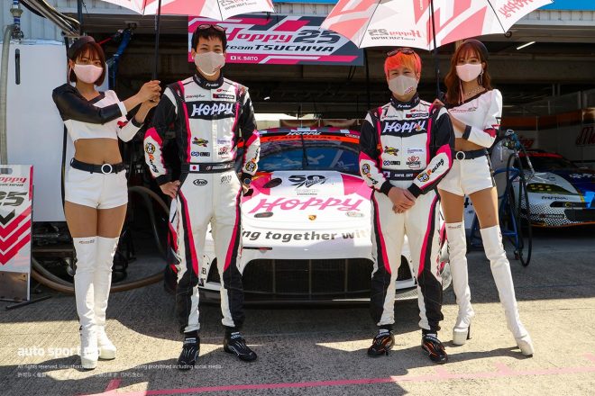 3Cピット 25　HOPPY team TSUCHIYA 松井孝允／佐藤公哉 レーシングスーツ：グループエム