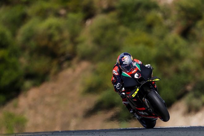 MotoGP：ヘレスでアプリリアRS-GPをテストするアンドレア・ドヴィツィオーゾ
