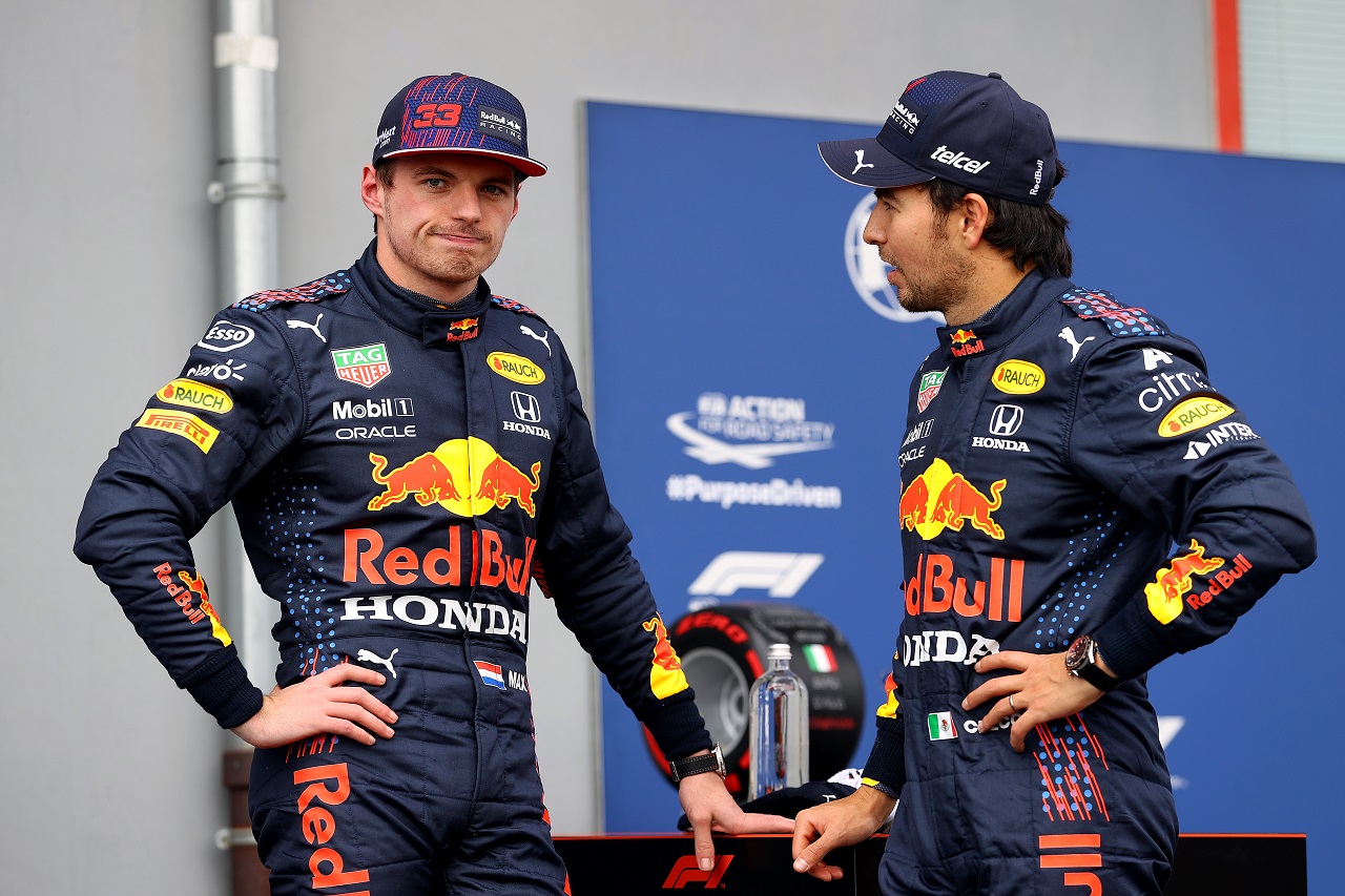 2021年F1第2戦エミリア・ロマーニャGP　マックス・フェルスタッペンとセルジオ・ペレス（レッドブル・ホンダ）