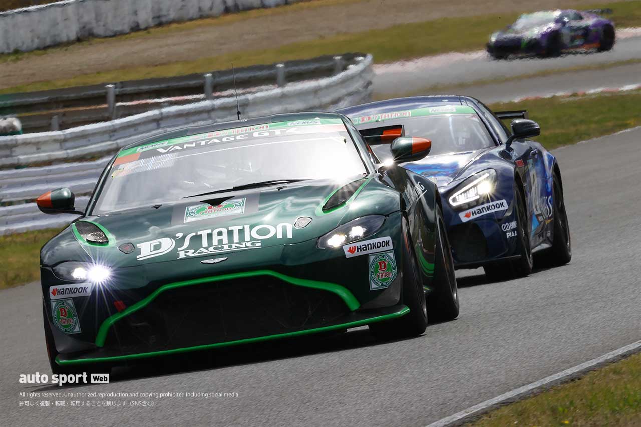 D’station Vantage GT4（星野⾠也／織⼾学／篠原拓朗／浜健二）
