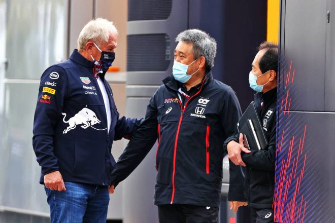 ヘルムート・マルコ（レッドブル モータースポーツコンサルタント）、山本雅史（ホンダF1 マネージングディレクター）、田辺豊治（ホンダF1 テクニカルディレクター）