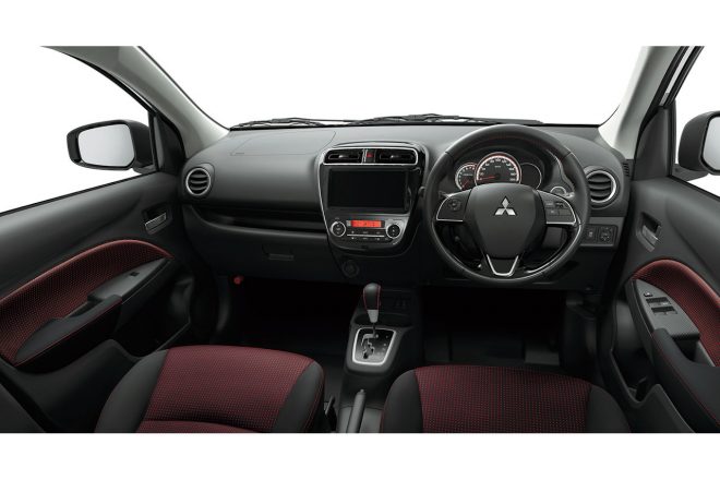 ミツビシ・ミラージュ BLACK Edition(内装:コクピット)