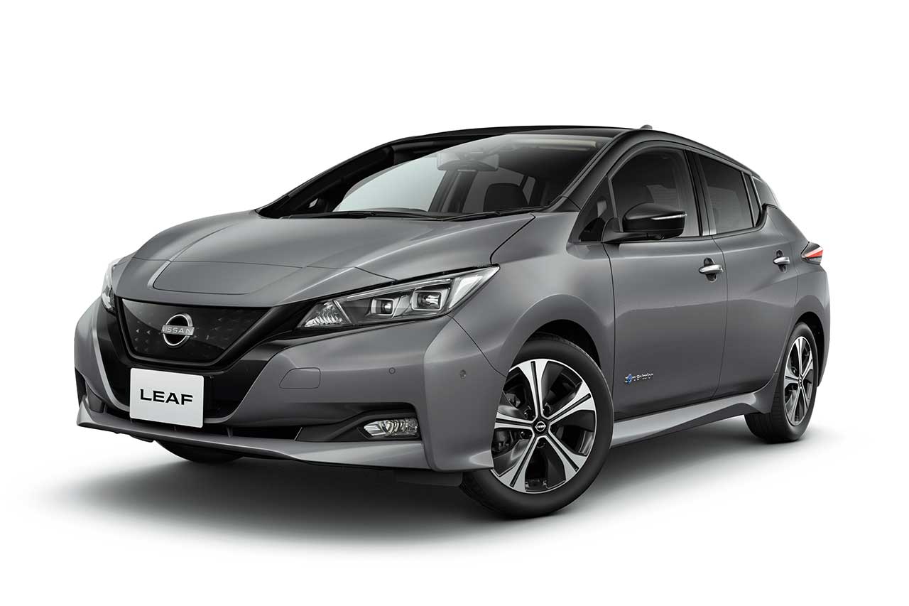 ニッサン・リーフG（ボディカラー：ステルスグレー／スーパーブラック 2トーン）