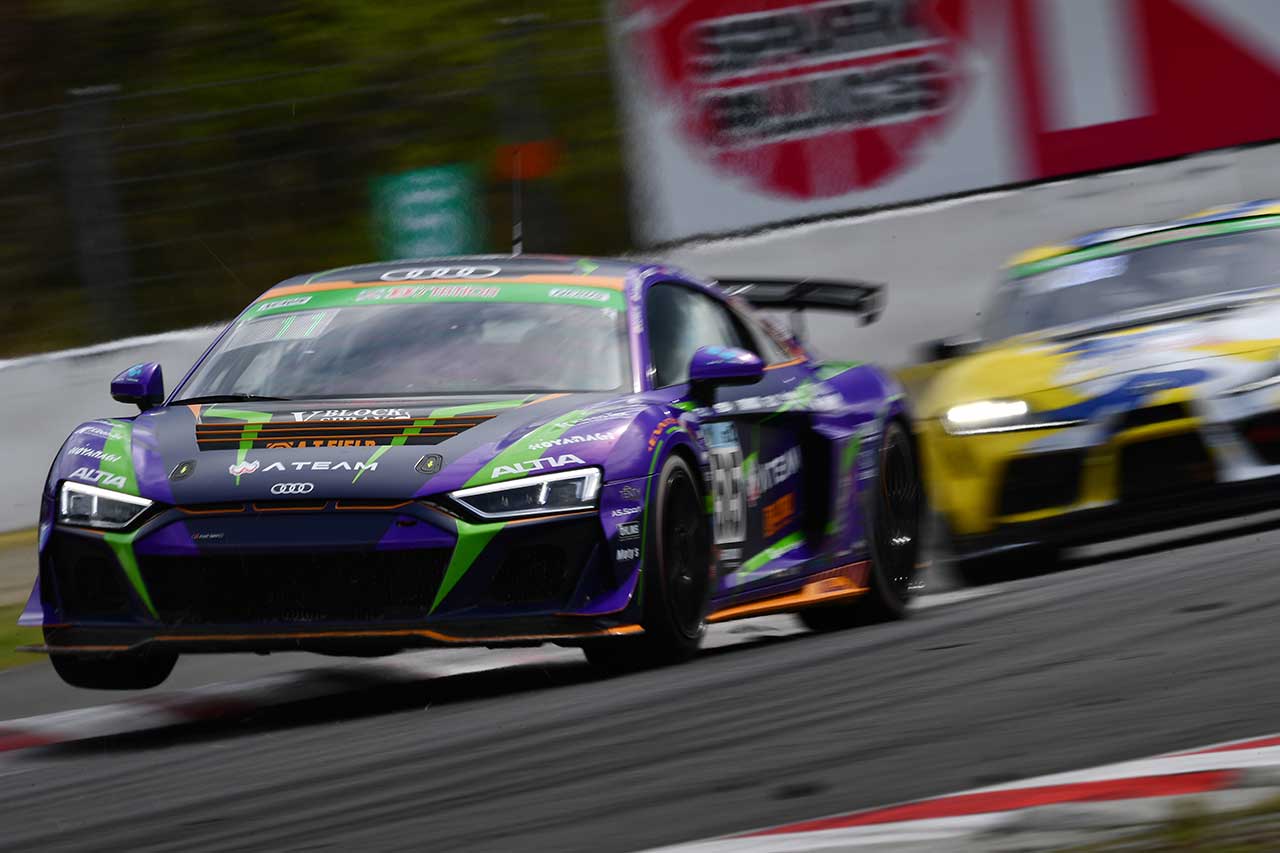 エヴァRT初号機 アウディR8 LMS GT4