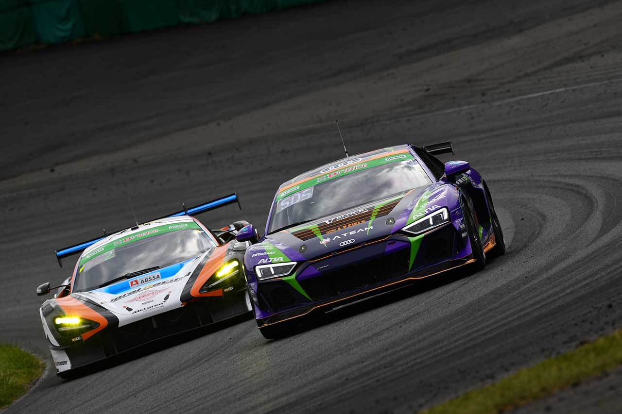 エヴァRT初号機 アウディR8 LMS GT4