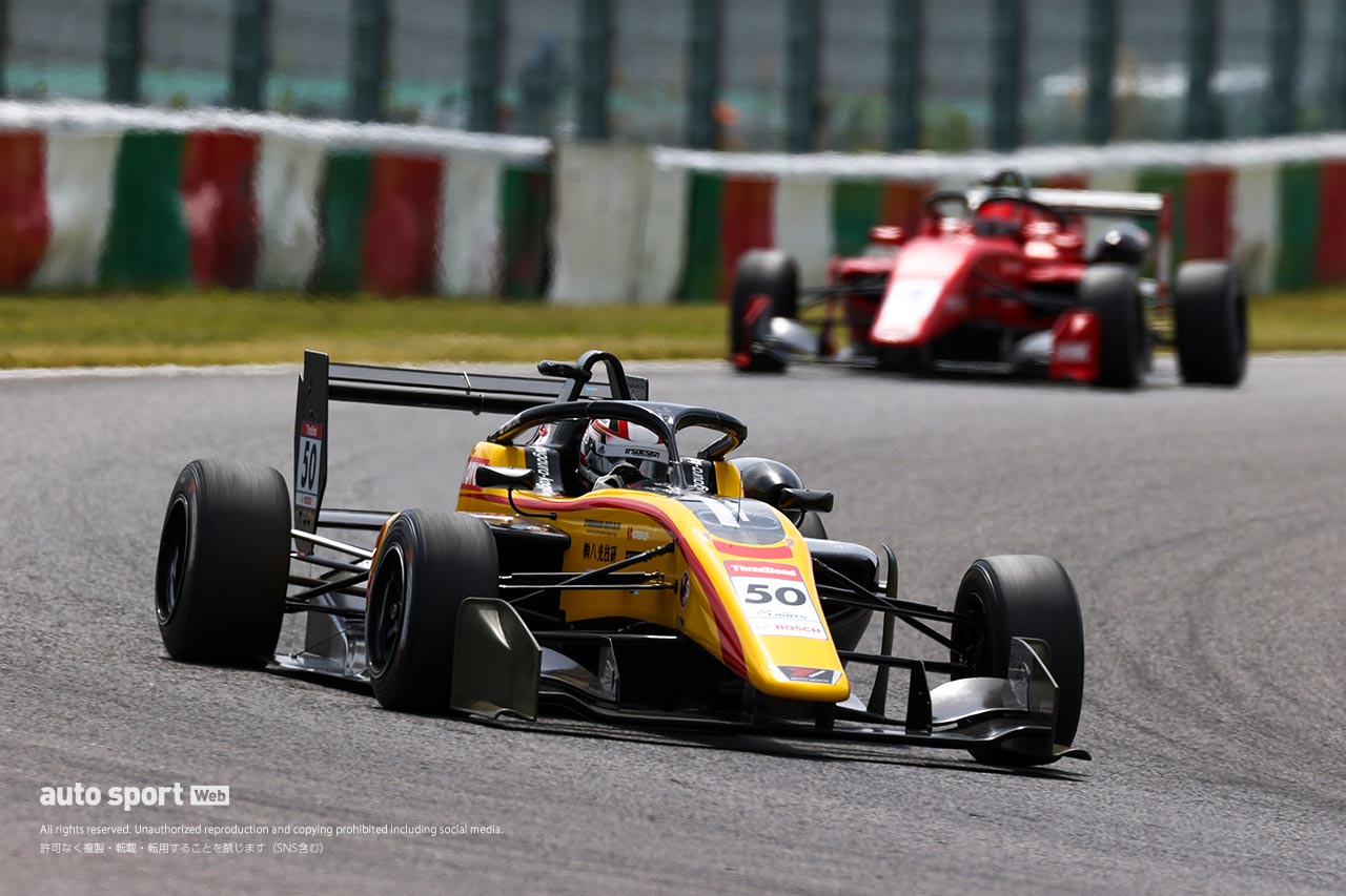 名取鉄平（Byoubugaura B-MAX Racing 320）