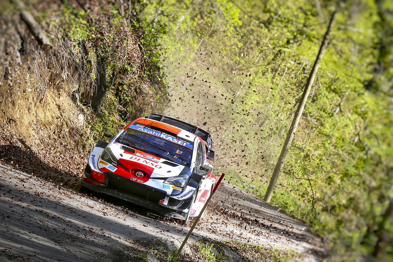 総合2番手につけているエルフィン・エバンス（トヨタ・ヤリスWRC）　　2021年WRC第3戦クロアチア