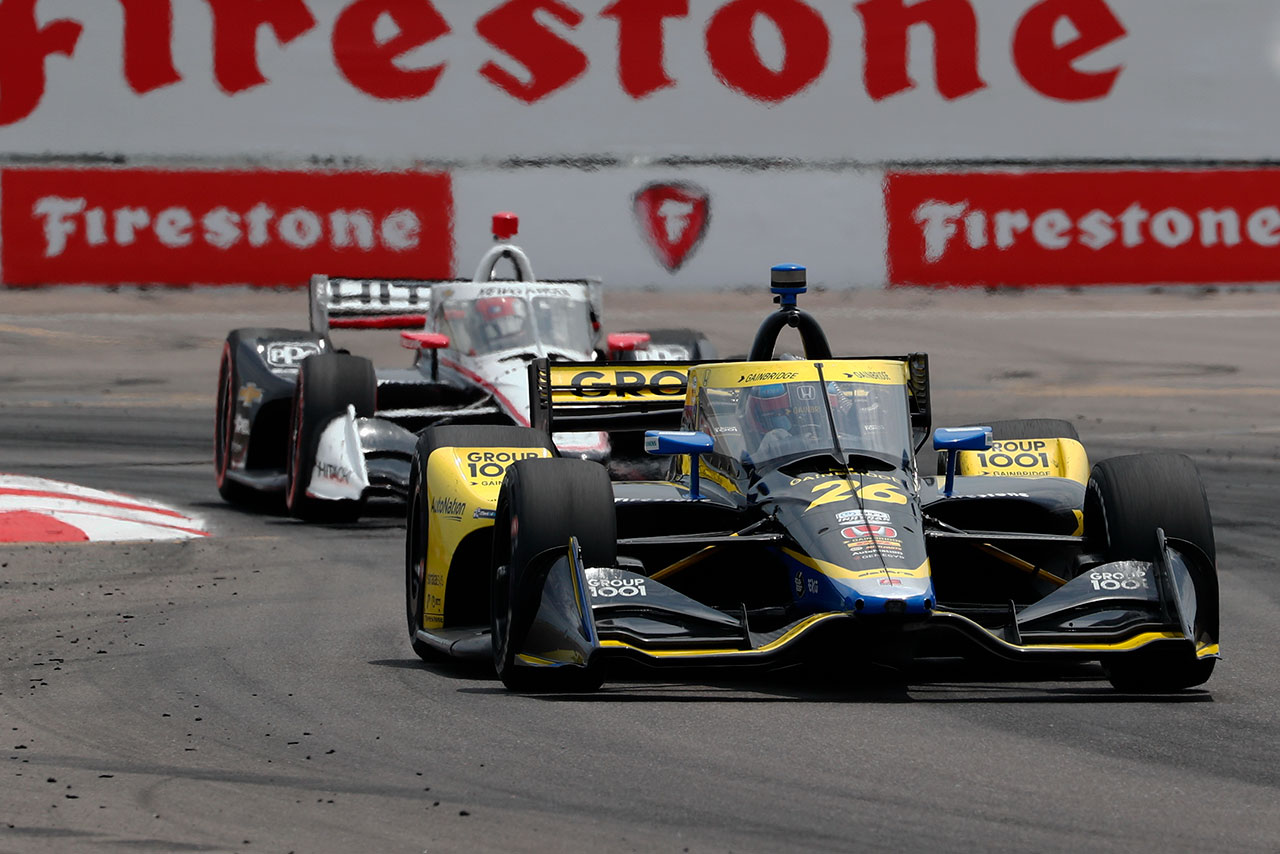 安定した走行でトップをキープするコルトン・ハータ