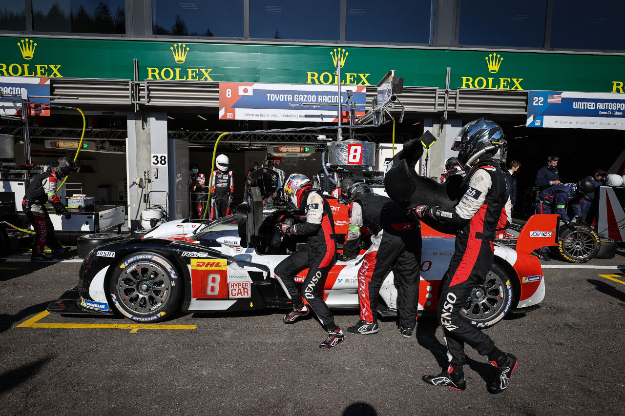 WEC／ル・マン24時間レースでは2名または3名のドライバーで1台のマシンをシェアして戦っていく