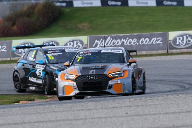 ここまで連勝のヴァン・デル・ドリフトは、R3ではまさかのトラブルにも屈せずチェッカー