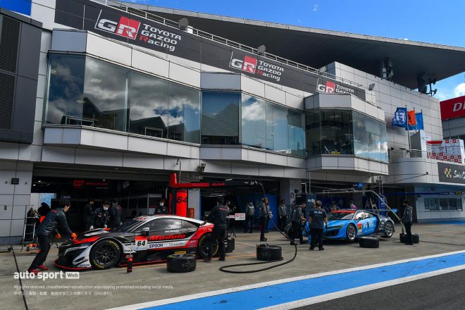 Modulo NSX-GTとYogibo NSX GT3