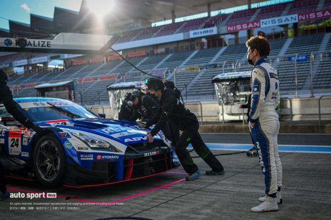 リアライズコーポレーション ADVAN GT-Rと高星明誠