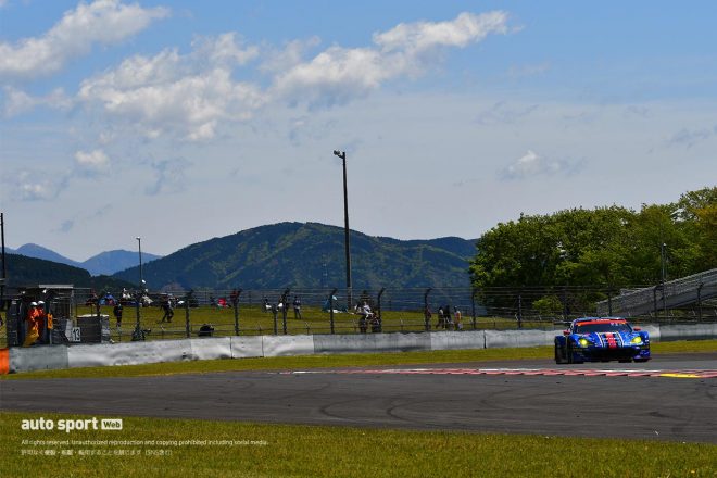 スーパーGT第2戦富士の公式練習でのFCY訓練の様子