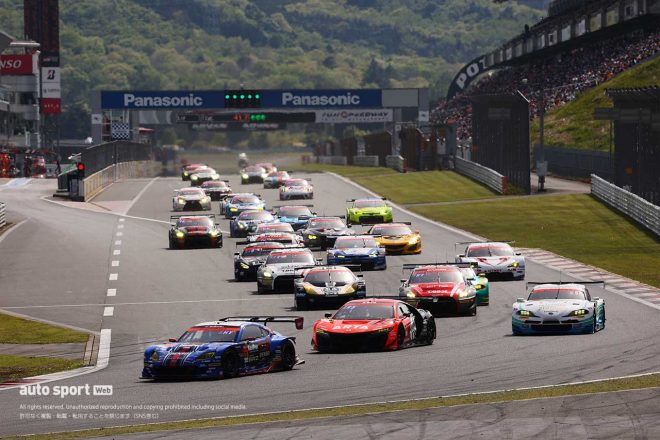 2021スーパーGT第2戦富士　GT300クラス スタートの様子